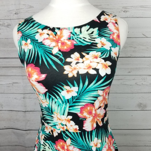 PINK Victoria Secret Floral Sleeveless Mini Dress - Picture 5 of 8